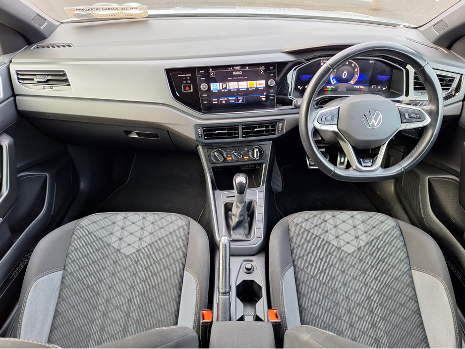 2022 Volkswagen Taigo R-LINE 1.0 TSI 110HP *Top Spec/Heated Seats/Automatic/Reverse Camera*