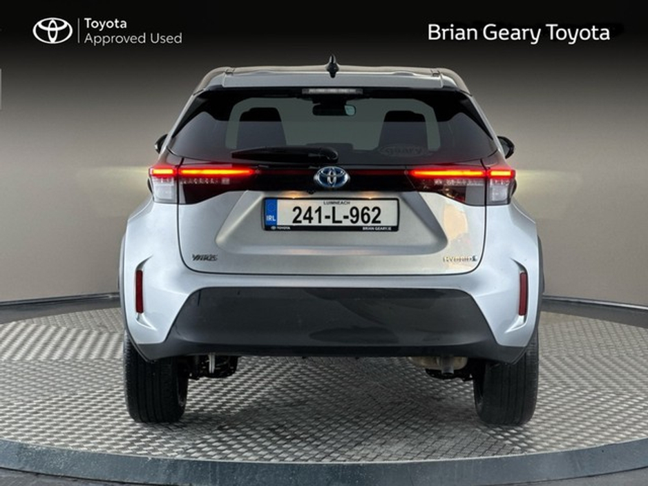 2024 Toyota Yaris Cross LunaSport Hybrid €30,950