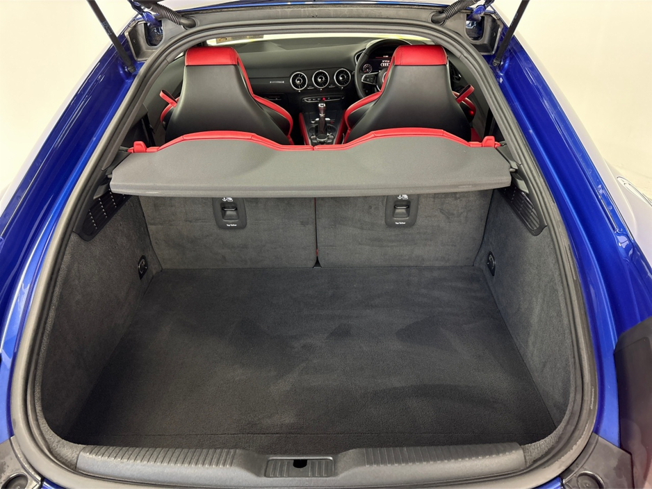 2016 Audi TTS 2.0 TFSI QUATTRO 310PS**BANG & OLUFSEN SPEAKERS**RED LEATHER INTERIOR**KEYLESS START**DRIVE MODES**PARKING SENSORS**19 INCH ALLOYS**MULTIFUNCTIONAL STEERING WHEEL**FINANCE AVAILABLE** €24,995