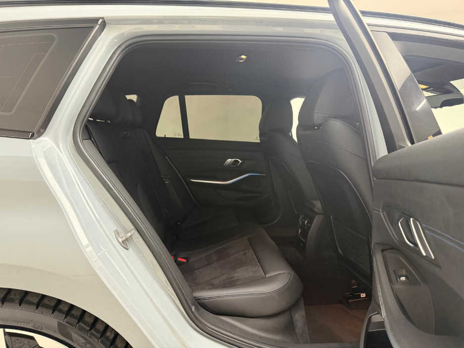 2022 BMW 3 Series 330E M SPORT €39,990