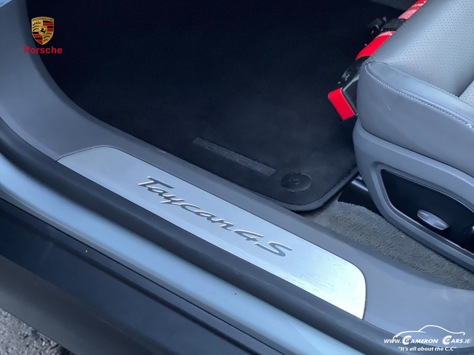 2020 Porsche Taycan TYCAN 4S DOLOMITE SILVER EV MOBILITY €44,950