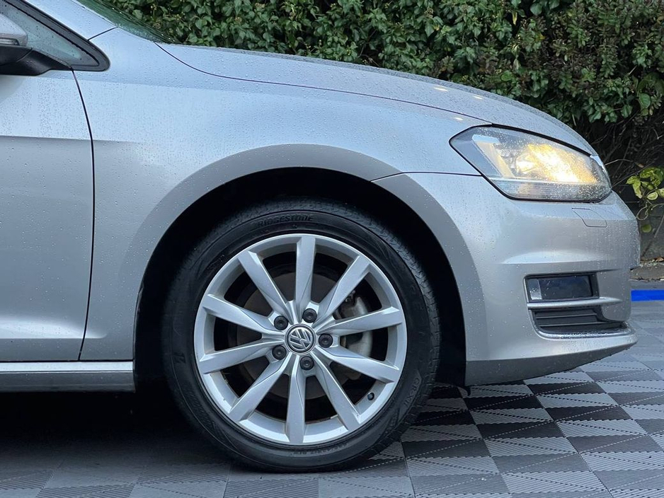 2015 Volkswagen Golf HIGHLINE 1.4 TSI AUTO // NEW NCT // REVERSE CAMERA // DUAL ZONE CLIMATE CONTROL €14,750