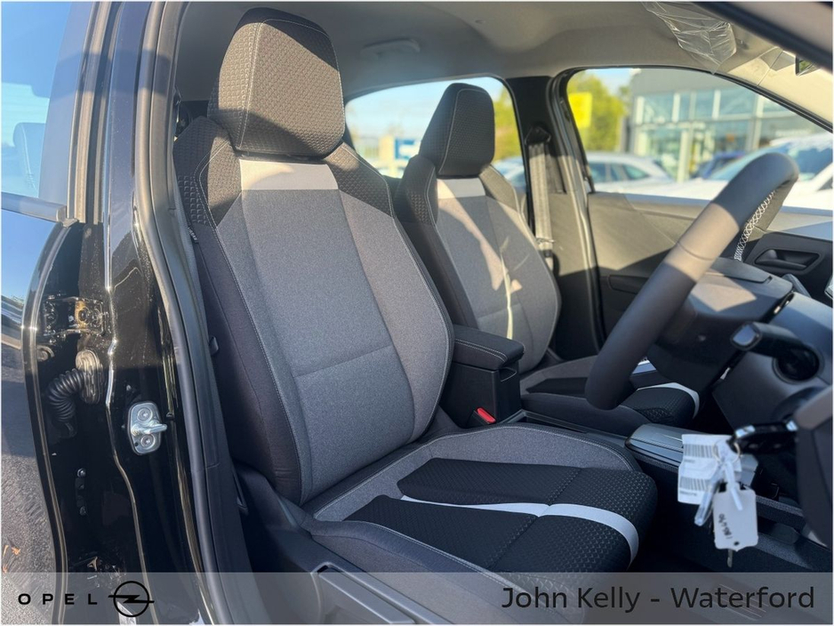 2026 Opel Frontera 1.2 Petrol ELEGANCEHybrid €33,965