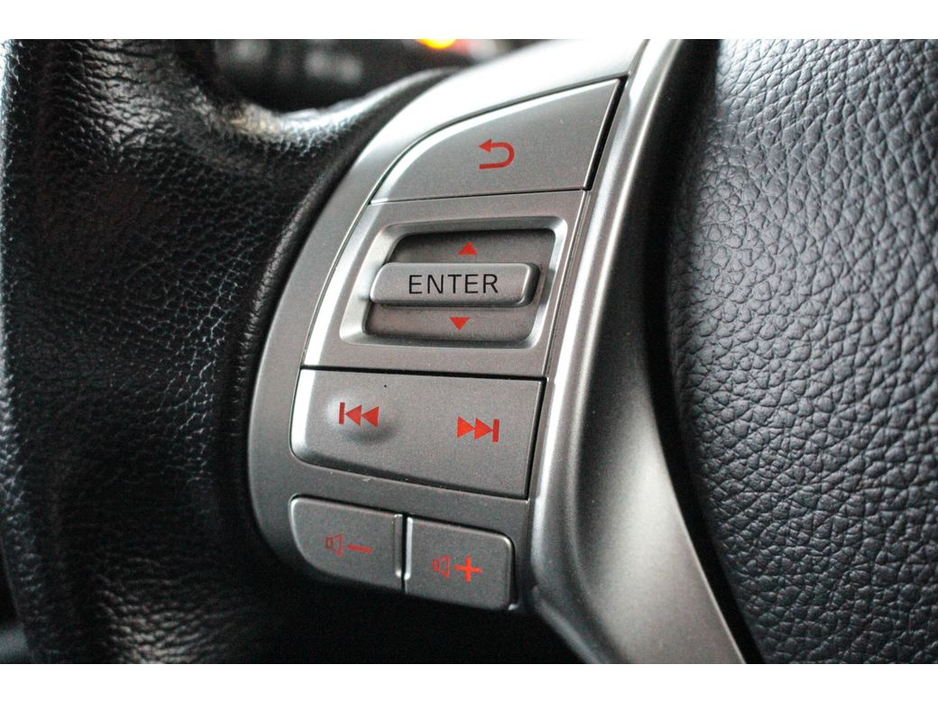 2021 Nissan Navara TEKNA 2.3DCi AUTOMATIC €32,899