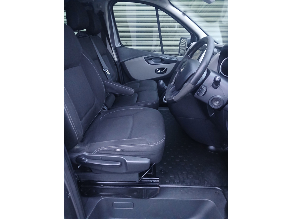 2015 Renault Trafic  €12,000