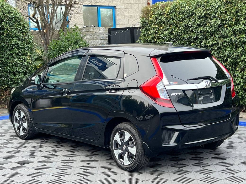 2016 Honda Fit L-PACKAGE 1.5 HYBRID // SERVICE HISTORY // CRUISE CONTROL // REVERSE CAMERA €10,950