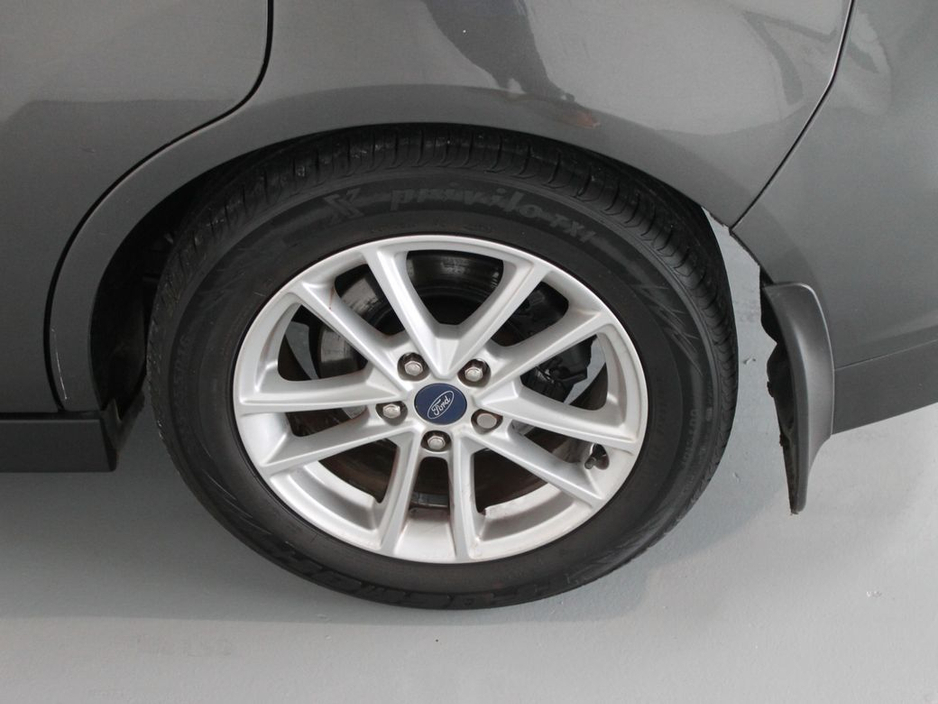 2017 Ford C-Max Zetec 1.5 TDCI 95PS M6 4DR €12,999