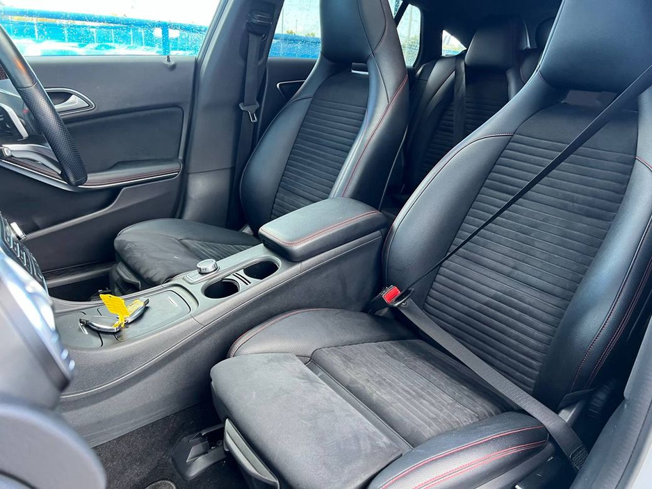 2015 Mercedes-Benz CLA Class CLA180 SHOOTING BRAKE AMG-LINE 1.6 AUTO // PANORAMIC SUNROOF // FULL SERVICE HISTORY // €18,950