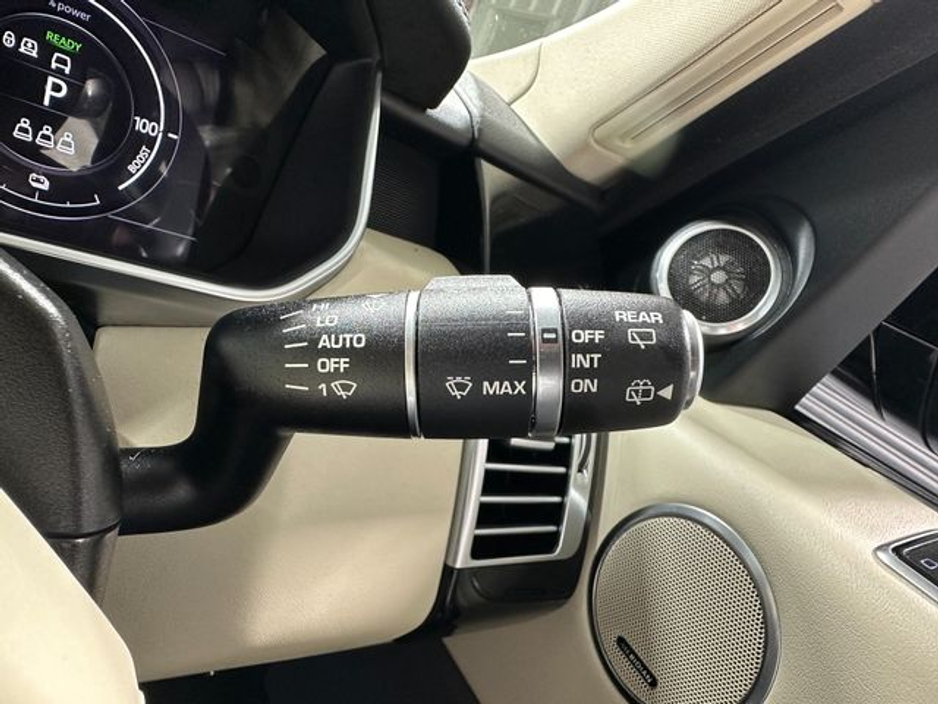 2020 Land Rover Range Rover Vogue P400e 202 €57,800