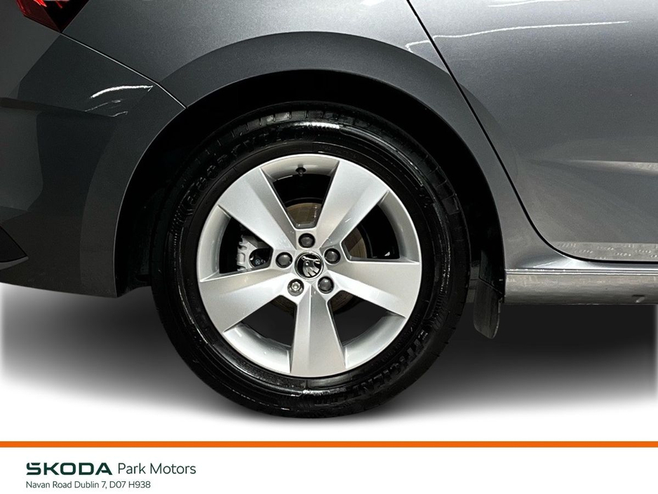 2025 Skoda Scala Selection 1.0TSI 115BHP - Reversing Camera - Climate Control - Keyless Start - Cruise Control - Apple CarPlay/Android Auto €27,950