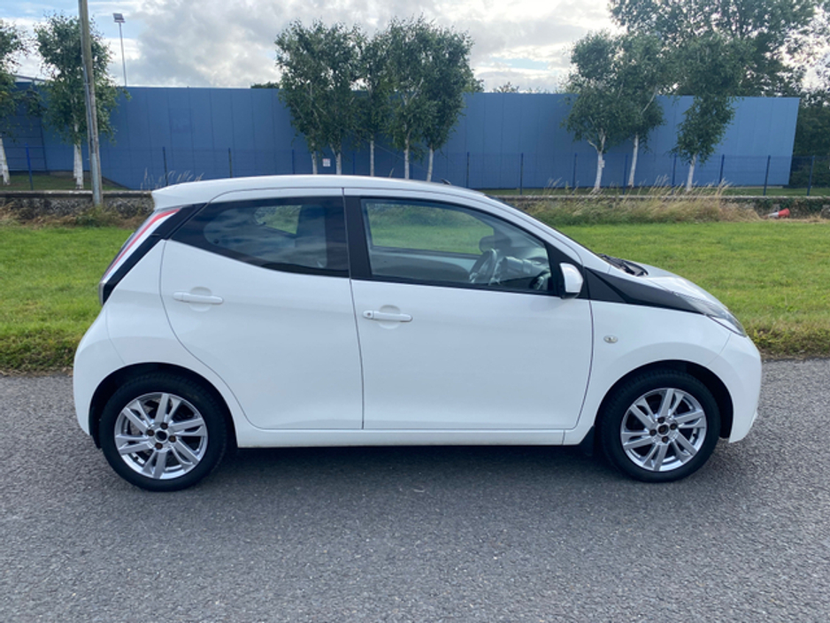 2015 Toyota Aygo 1.0 5DR X-PLAY 4DR €6,950