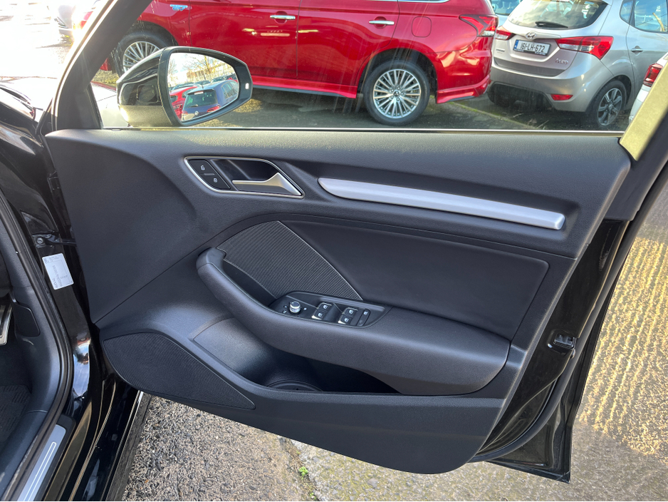 2018 Audi A3 S-LINE SALOON AUTOMATIC 1.4 PETROL //HIGH SPEC//LOW MILES//HALF LEATHER HEATED SEATS//ADAPTIVE CRUISE CONTROL//KEYLESS ENTRY// €22,950