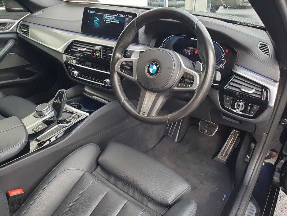 2020 BMW 5 Series 530e M Sport Saloon €32,995