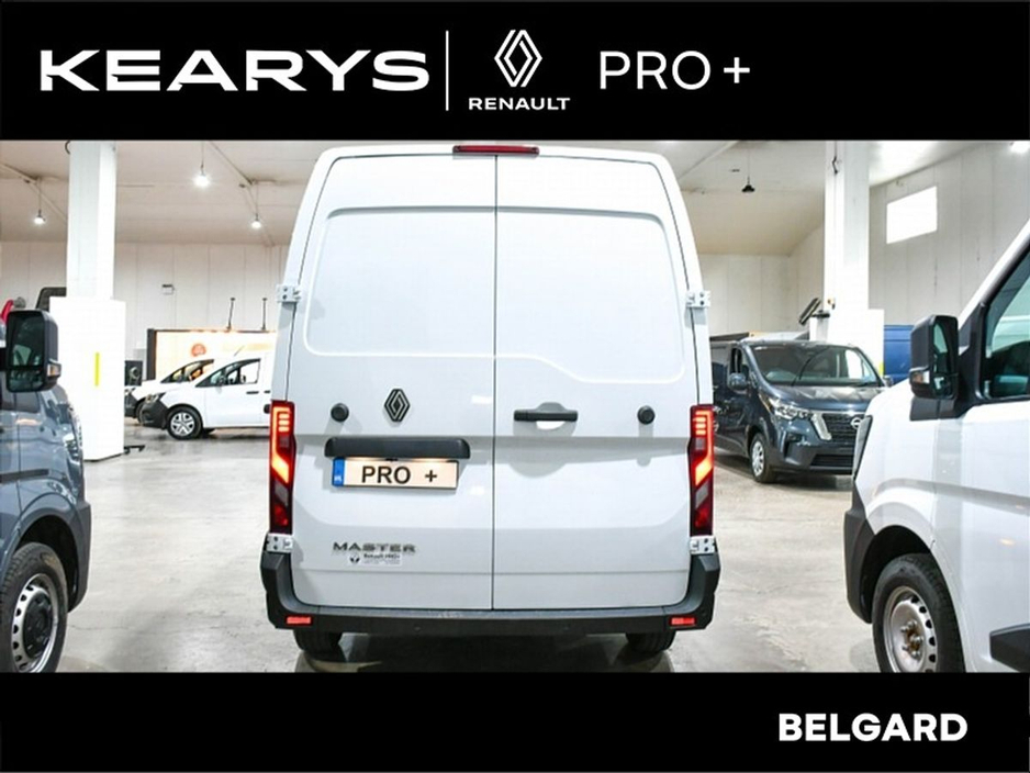 2025 Renault Master ADVANCE 130BHP LWB @ KEARYS BELGARD €30,895