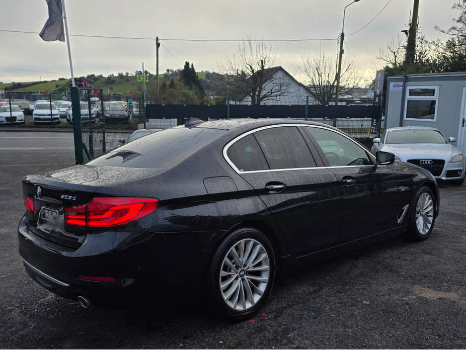 2017 BMW 5 Series ( 172 REG ) 523D LUXURY - CARPLAY NAVIGATION EDITION FULL LEATHER ELECTRIC HEATED SEATS - 360 REVERCE CAMERA - PRIVACY GLASS €24,950
