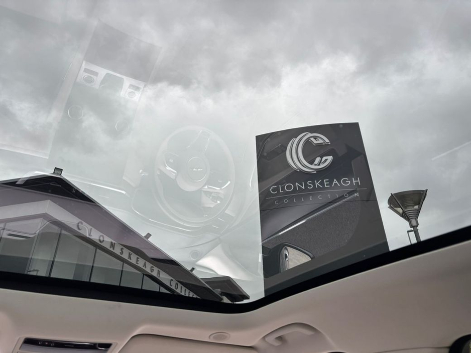 2022 Jaguar F-Pace 2.0 P400E, PHEV S, PAN ROOF, IVORY INTERIOR €41,990