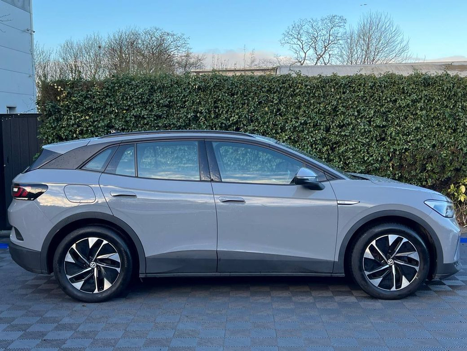 2021 Volkswagen ID.4 PRO LIFE 77KWH // PARKING SENSORS // DIAMOND CUT ALLOYS // LEATHER/ALCANTARA HEATED SEATS €20,900