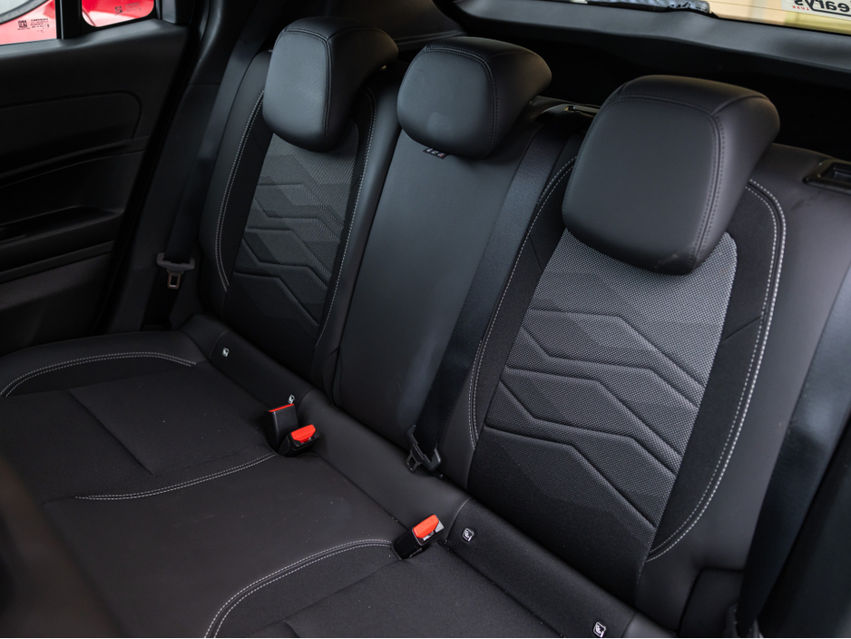 2025 Jeep Avenger 1.2 100HP MT ALTITUDE €27,950