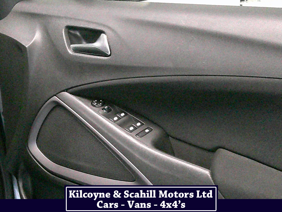 2018 Opel Crossland X 1.5 TD E/TEC SE 102 €12,950