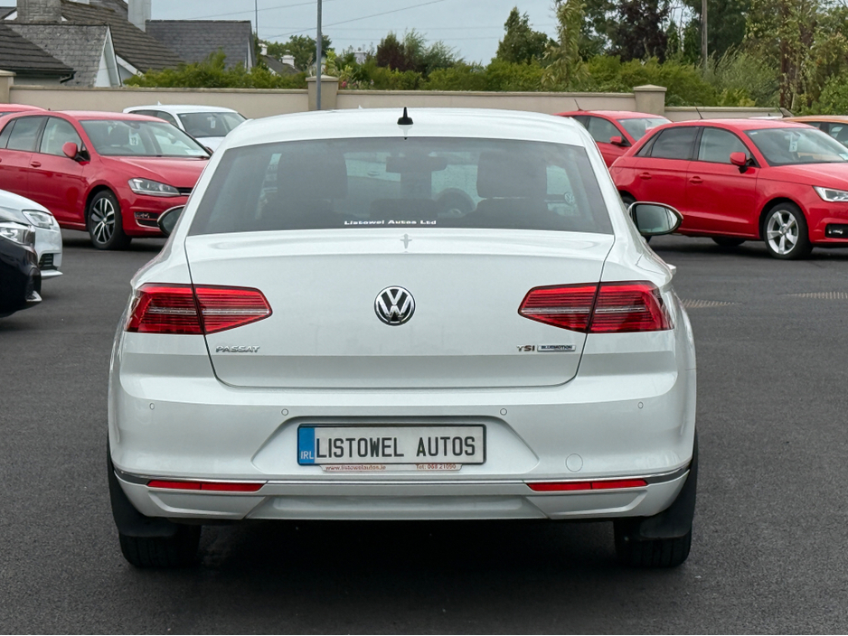 2017 Volkswagen Passat ELEGANCE 1.4 SALOON AUTOMATIC * REAR VIEW CAMERA, PARKING SENSORS FRONT & REAR, ADAPTIVE CRUISE CONTROL, PADDLE SHIFT, 3 STAGE HEATED SEATS, HALF ALCANTARA SEATS, ELECTRIC SEATS DRIVERS SIDE* €18,950