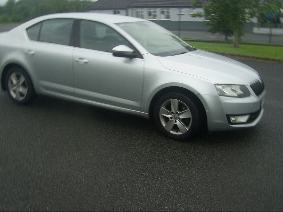 2015 Skoda Octavia 2.0 TDI CR SE BUSINESS €7,995