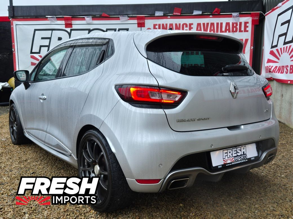 2017 Renault Clio TOP SPEC RS