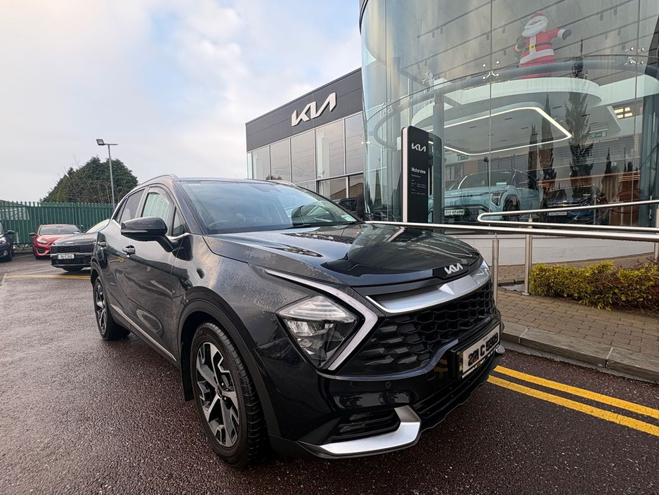 2022 Kia Sportage Manual 5DR, Touch Screen Infotainment System, Reversing Camera, Bluetooth, Sat nav, Multi-Function Steering Wheel