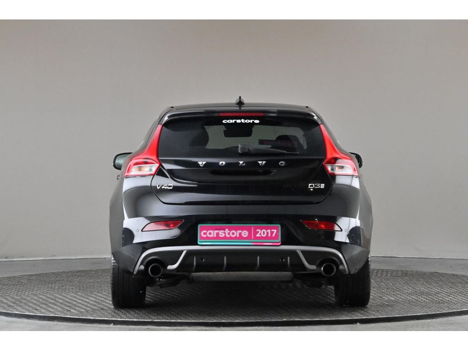 2017 Volvo V40 2.0 D3 R-DESIGN 6SPD *FULL LEATHER*PANORAMIC ROOF* €15,490