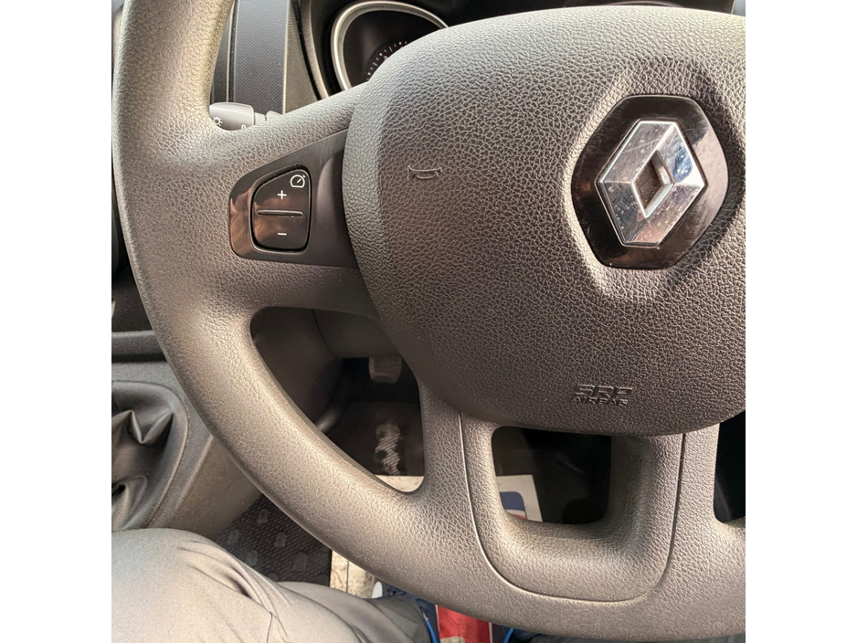 2021 Renault Trafic 2.0 High Spec €18,658