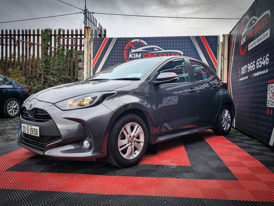 2022 Toyota Yaris 1.0 LUNA 4DR 1 Year Warranty €14,250