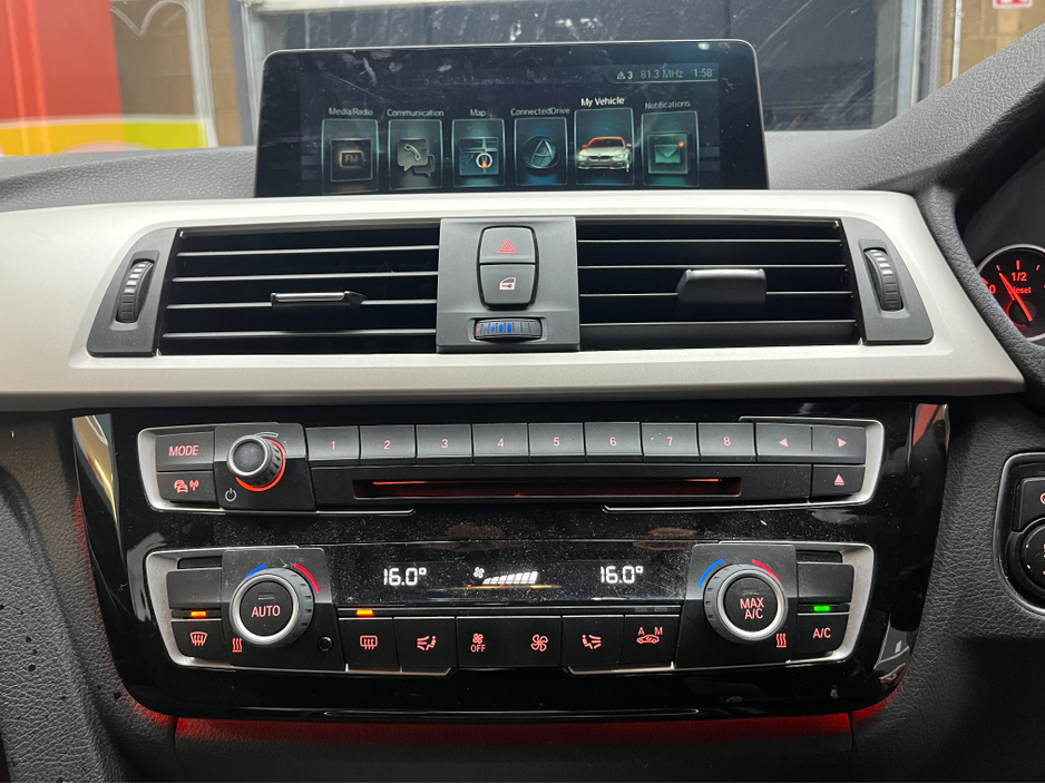 2017 BMW 3 Series €17950! 2017 BMW 320D 2.0 AUTOMATIC / ELECTRIC MEMORY SEATS / REVERSE CAMERA / CRUISE CONTROL €17,950