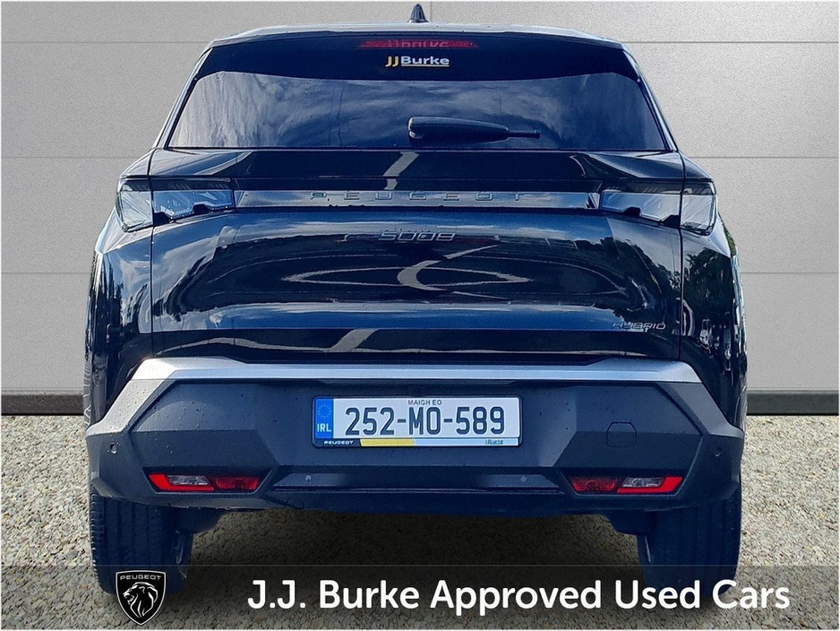 2025 Peugeot 5008 GT Hybrid 145bhp €52,950