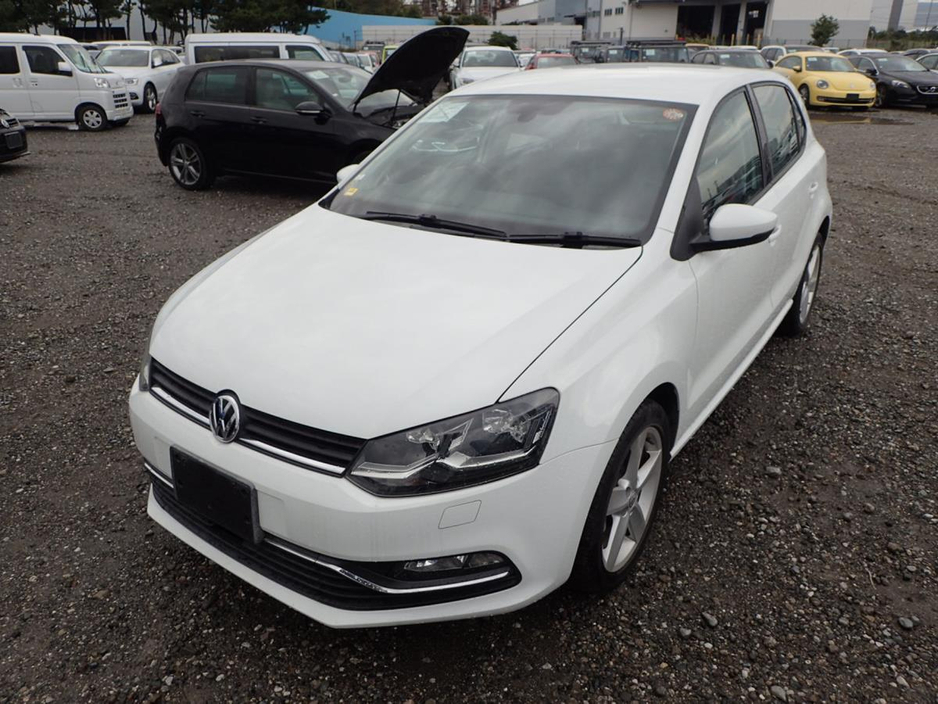2017 Volkswagen Polo TSI Highline Meister €13,750