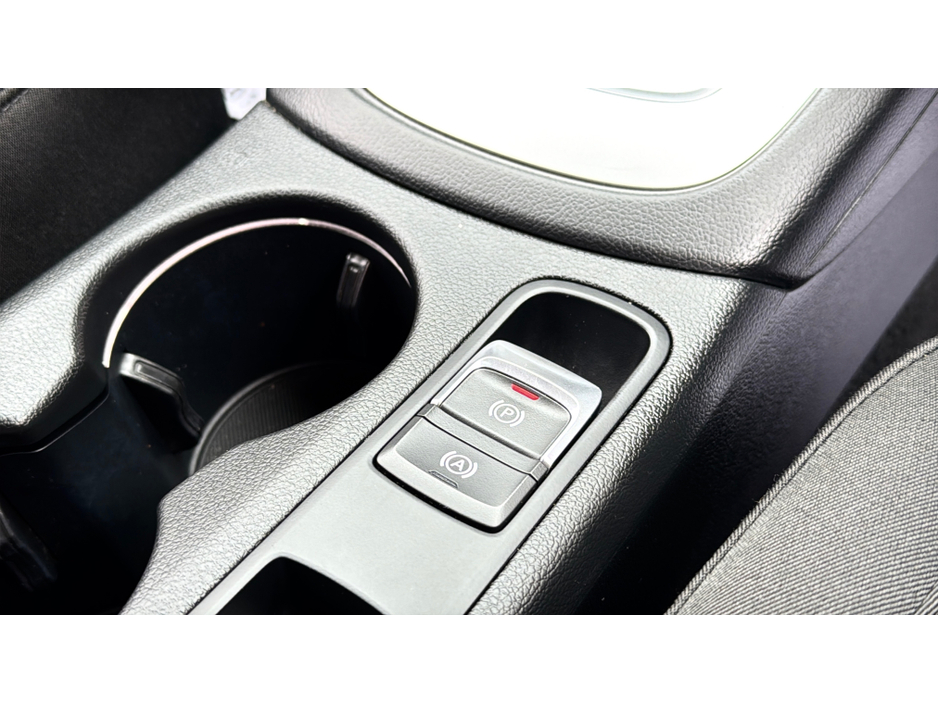 2017 Audi Q3 *S-LINE SPEC* AUTO / 76,000KM / AUTO / ELECTRIC BLUE COLOUR / 12MONTH WARRANTY €21,900