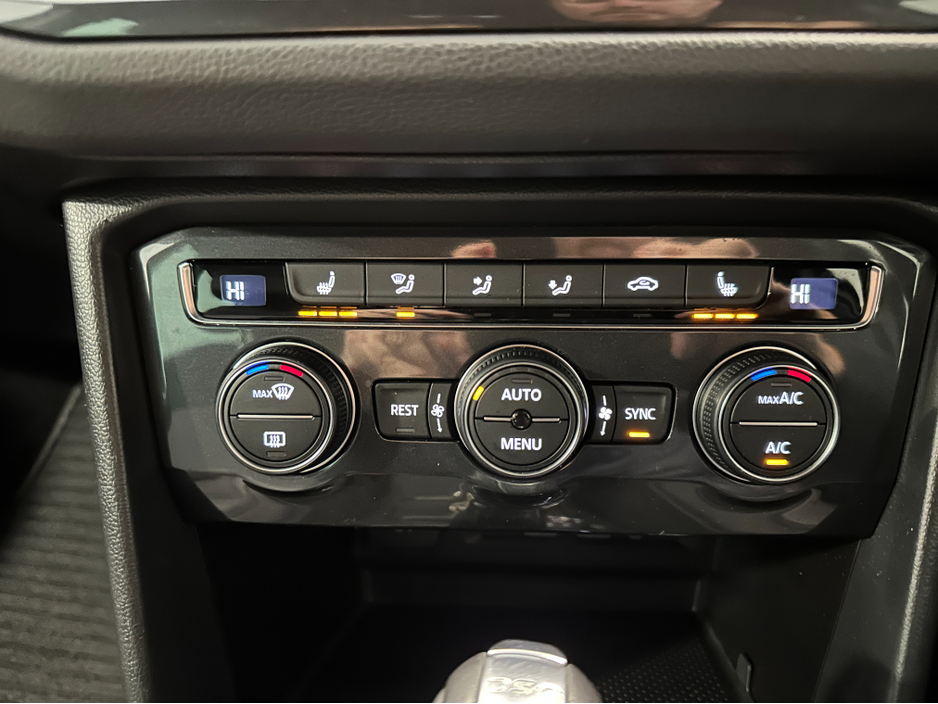 2019 Volkswagen Tiguan (191) R LINE 2.0TDI DSG 150BHP 4 MOTION LOW KMS VW/AUDI SPECIALISTS WWW.DENISDARCYCARS.IE €31,950