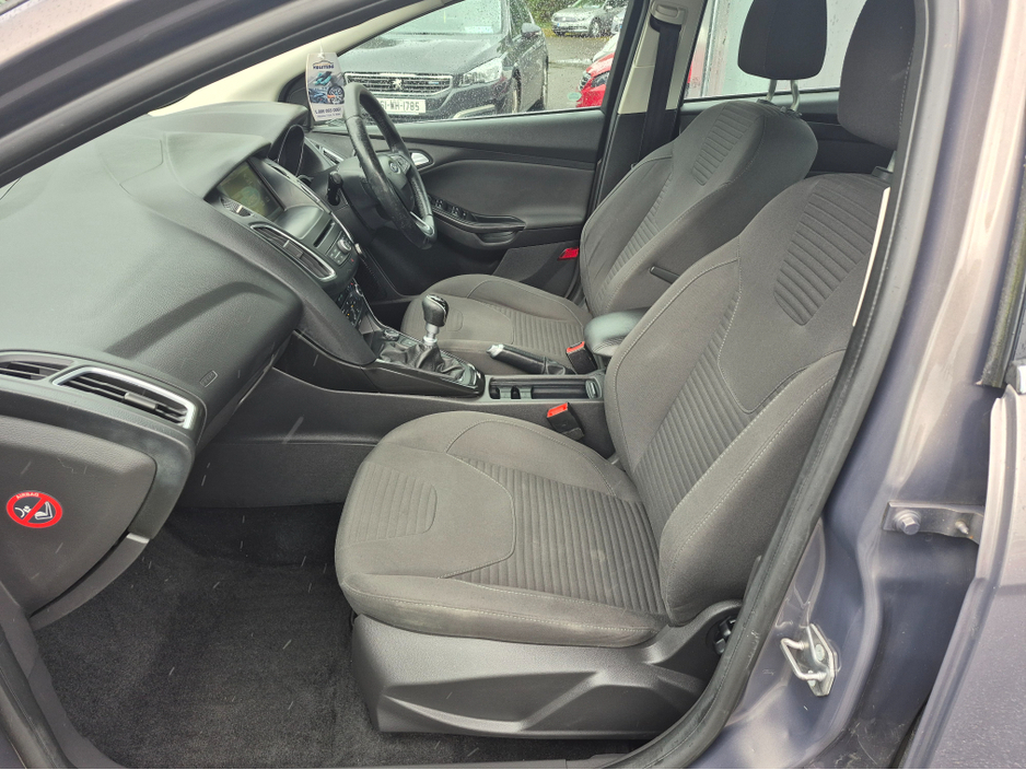 2015 Ford Focus TITANIUM 1.6 TDCI 95PS 4DR €6,999