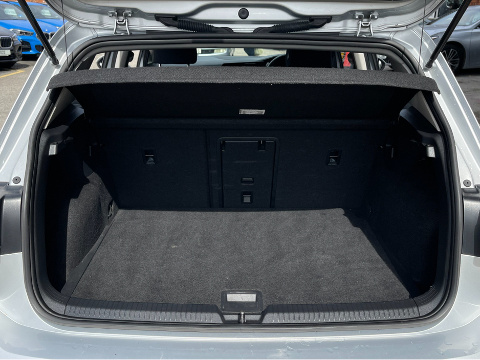 2021 Volkswagen Golf 2.0 TDI STYLE..huge spec..warranty included..finance provided €20,900