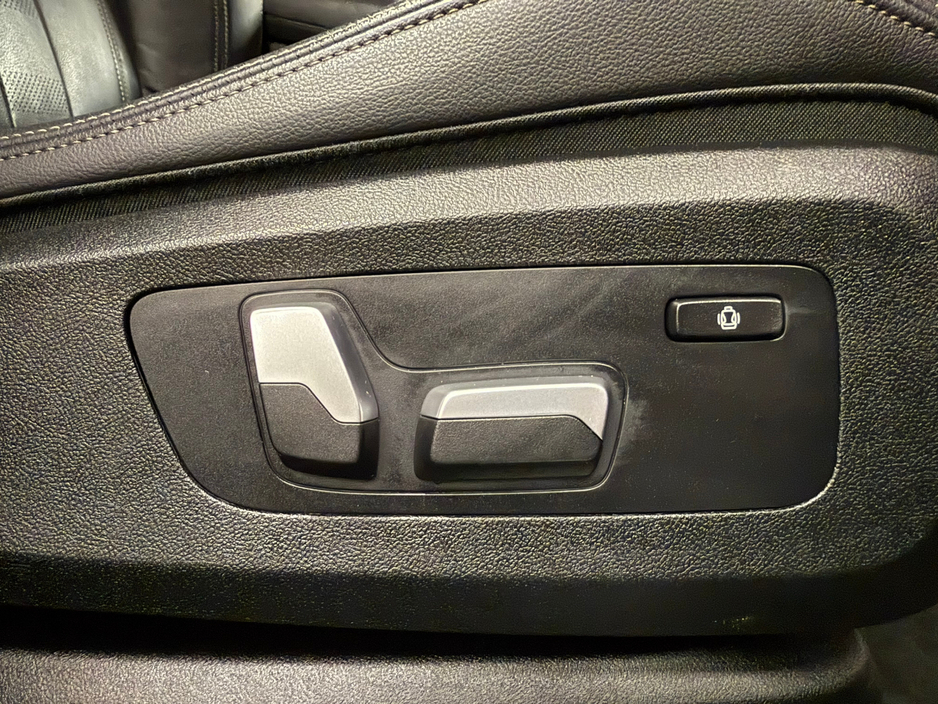 2022 BMW X5 xDrive45e M Sport €52,900