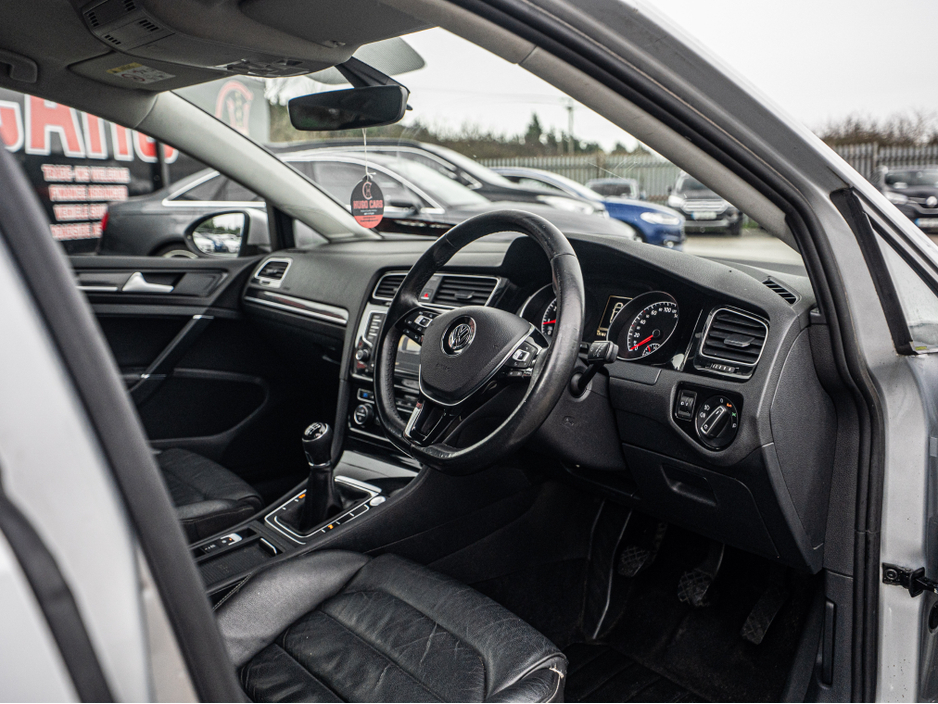 2017 Volkswagen Golf 2017 Golf 1.2tsi HIGHLINE/High spec/1yr warranty €16,888
