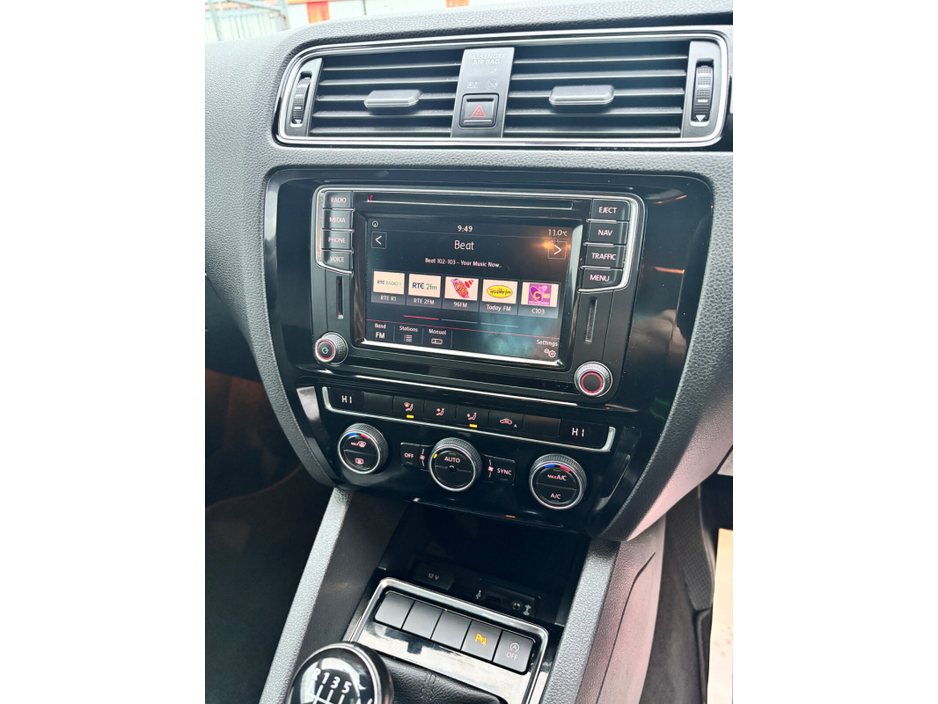 2017 Volkswagen Jetta 2.0 TDI 110HP Highline €16,995