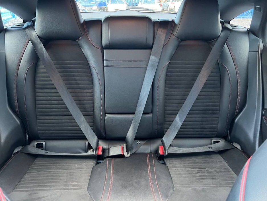 2015 Mercedes-Benz CLA Class CLA180 SHOOTING BRAKE AMG-LINE 1.6 AUTO // PANORAMIC SUNROOF // FULL SERVICE HISTORY // €18,950