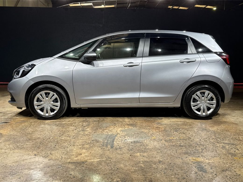 2024 Honda Fit VERY LOW MILEAGE - E-HEV - REVERSE CAMERA - PARKING SENSORS - ANDROID AUTO / APPLE CARPLAY €22,950