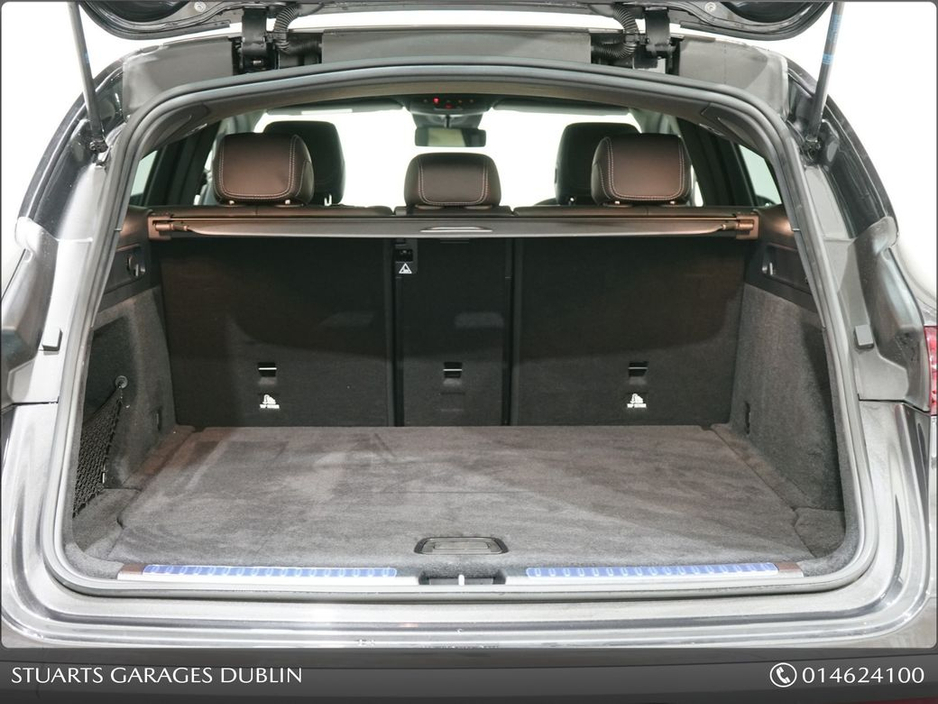 2023 Mercedes-Benz EQC EQC 400 AMG LINE: SELENITE GREY METALLIC WITH BLACK LEATHER, SUNROOF, 21” DIAMOND CUT TURBINE ALLOYS, SIDE RUNNING BOARDS, KEYLESS ENTRY €44,945