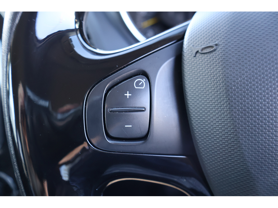 2015 Renault Captur INTENSE (Reserved Deposit Taken)