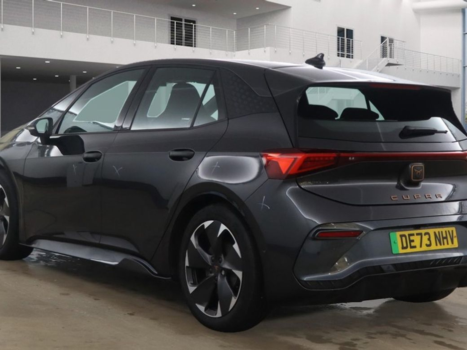 2023 Cupra Born 58KWH * AS NEW CAR * // VERY LOW MILEAGE // 360 SURROUND PARKING CAMERAS // DIGITAL CLUSTER €23,900