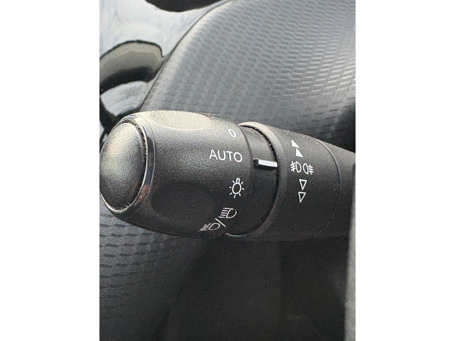 2016 Peugeot 2008 ONE OWNER LOW MILEAGE ALLURE MODEL €8,780