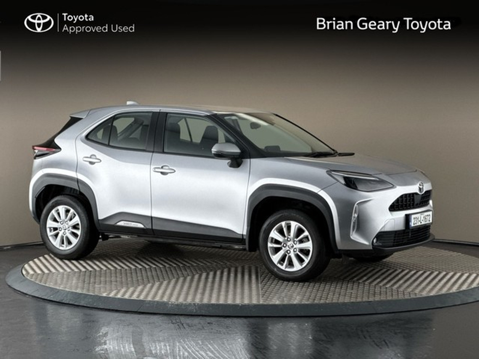 2023 Toyota Yaris Cross LUNA €27,950