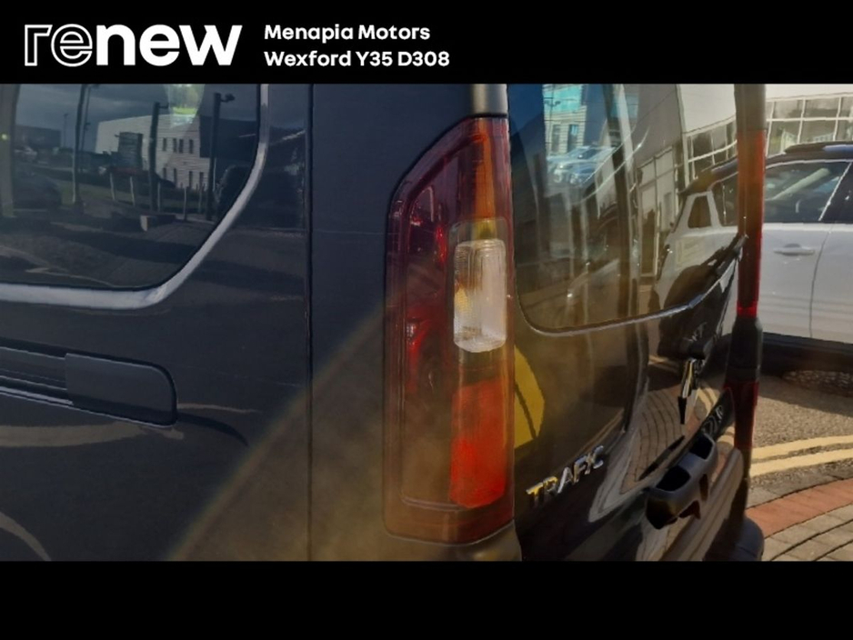 2023 Renault Trafic TRAFIC LL30 ENERGY DCI 150 AUT €52,995