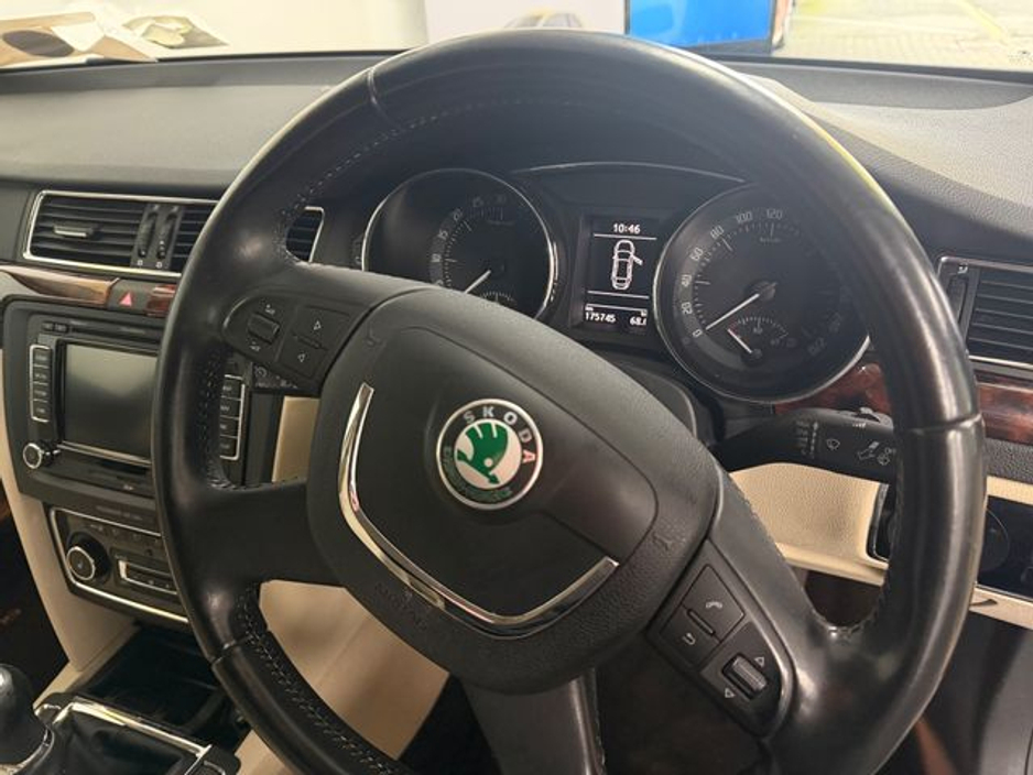 2013 Skoda Superb Eleg GL 1.6tdi 105HP 4DR €7,777