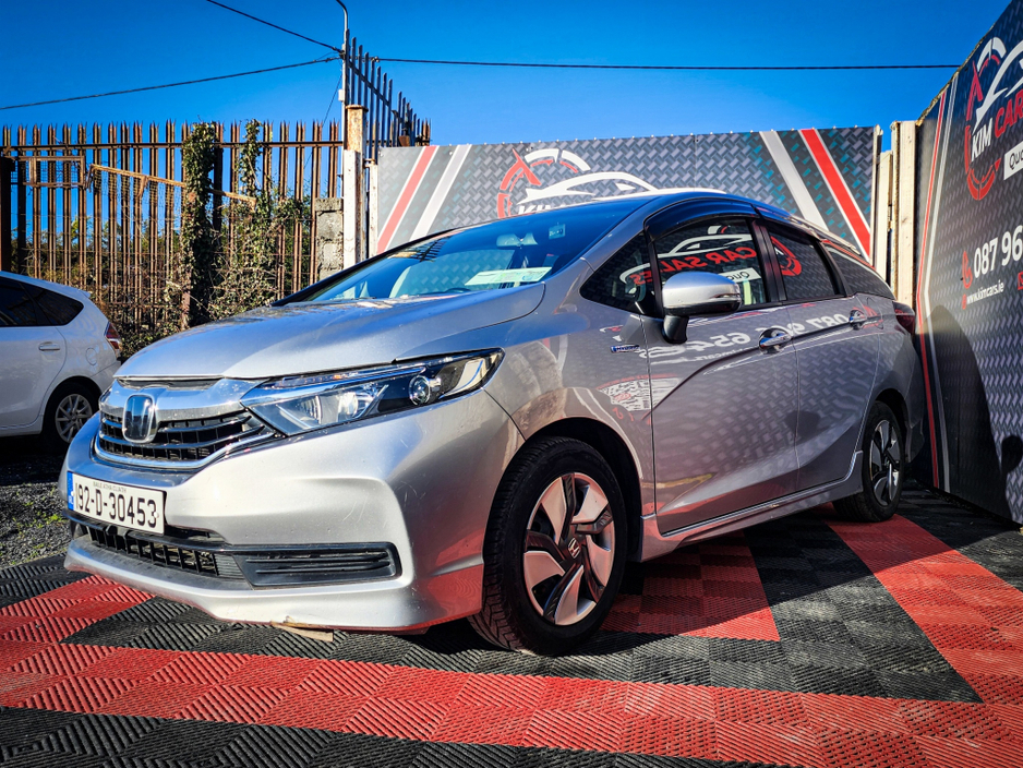2019 Honda Shuttle Hybrid 5 seater €13,950